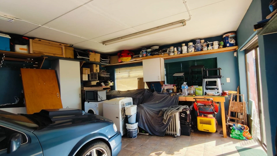 7 Bedroom Property for Sale in Bayview Western Cape